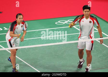 Tokyo, Giappone. 28 luglio 2021. JORDAN Praveen/OKTAVIANTI Melati Daeva (INA) Badminton : quarti di doppio misto durante le Olimpiadi di Tokyo 2020 al Musashino Forest Sport Plaza di Tokyo, Giappone . Credit: Yohei Osada/AFLO SPORT/Alamy Live News Foto Stock