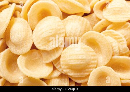 Pasta orecchiette secca arrotondata. Foto Stock