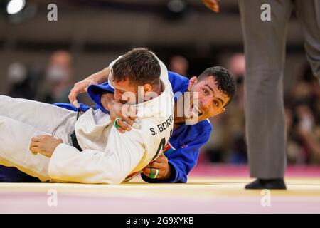 TOKYO, GIAPPONE - LUGLIO 27: Saeid Mollaei di Mongolia, Tato Grisalashvili di Georia in competizione su uomini -81 kg durante i Giochi Olimpici di Tokyo 2020 al Nippon Budokan il 27 luglio 2021 a Tokyo, Giappone (Foto di Yannick Verhoeven/Orange Pictures) NOCNSF Foto Stock