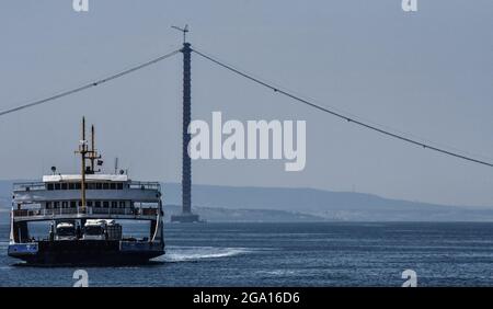 Vista generale del Ponte di Canakkale 1915 in costruzione a Canakkale, Turchia, lunedì 7 giugno 2021. Il ponte è soprannominato il ponte sospeso più lungo al mondo. (Foto di Altan Gocher/GochreImagery/Sipa USA) Foto Stock