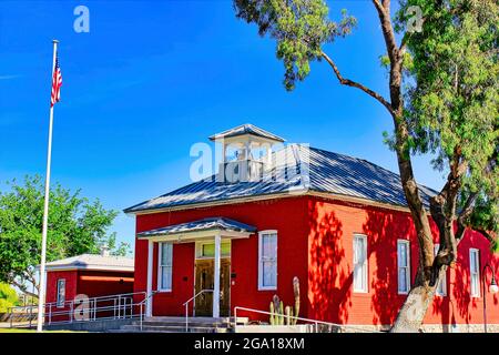 Little Red Brick School House con Belfry Foto Stock