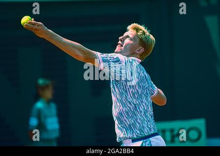 Boris Becker (GER) competing at the 1989 French Open. Foto Stock