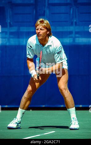Boris Becker (GER) in gara al US Open Tennis 1990. Foto Stock