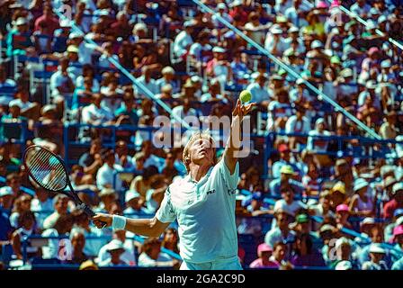 Boris Becker (GER) in gara al US Open Tennis 1990. Foto Stock