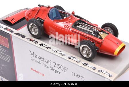 Modello CMC in grande scala di una vettura da corsa Maserati 250F Grand Prix Foto Stock