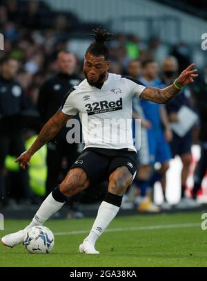 Derby, Inghilterra, 28 luglio 2021. Colin Kazim-Richards della contea di Derby durante la partita pre-stagione allo stadio Pride Park, Derby. L'immagine di credito dovrebbe essere: Darren Staples / Sportimage Foto Stock