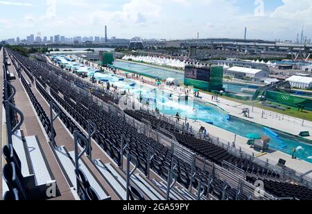 Una visione generale del Kasai Canoe Slalom Center il sesto giorno dei Giochi Olimpici di Tokyo 2020 in Giappone. Data immagine: Giovedì 29 luglio 2021. Foto Stock