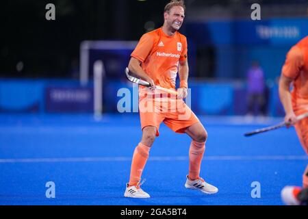 TOKYO, GIAPPONE - LUGLIO 27: Billy Bakker dei Paesi Bassi reagisce mentre gareggia sulla piscina maschile B durante i Giochi Olimpici di Tokyo 2020 allo Stadio di Hockey Oi il 27 Luglio 2021 a Tokyo, Giappone (Foto di Yannick Verhoeven/Orange Pictures) NOCNSF Foto Stock