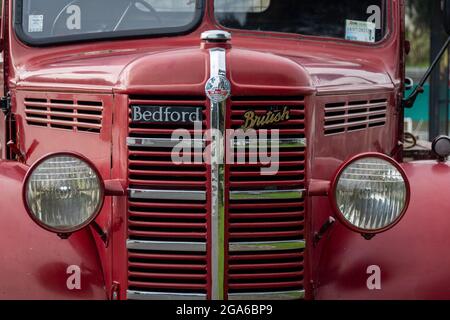 Vintage Bedford Truck, Wanganui, Isola del Nord, Nuova Zelanda Foto Stock