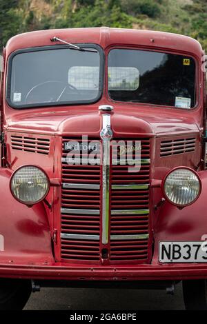 Vintage Bedford Truck, Wanganui, Isola del Nord, Nuova Zelanda Foto Stock