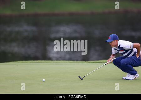 Saitama, Giappone. 29 luglio 2021. Collin Morikawa degli Stati Uniti compete durante il Tokyo 2020 uomini individuale Stroke Play Round 1 di Golf a Saitama, Giappone, 29 luglio 2021. Credit: Zheng Huansong/Xinhua/Alamy Live News Foto Stock