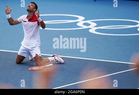 Tokyo, Giappone. 29 luglio 2021. Ivan Dodig della Croazia festeggia dopo la semifinale doppia degli uomini da tennis tra Marcus Daniell/Michael Venus della Nuova Zelanda e Marin Cilic/Ivan Dodig della Croazia ai Giochi Olimpici di Tokyo 2020, Giappone, 29 luglio 2021. Credit: Yibo/Xinhua/Alamy Live News Foto Stock