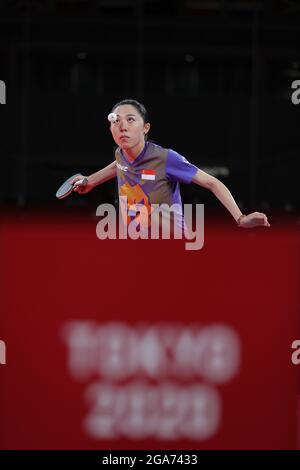 Tokyo, Giappone. 29 luglio 2021. Yu Mengyu di Singapore compete durante la medaglia di bronzo femminile di ping pong ai Giochi Olimpici di Tokyo 2020 a Tokyo, Giappone, il 29 luglio 2021. Credit: Wang Dongzhen/Xinhua/Alamy Live News Foto Stock