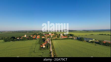 Luftbildaufnahmen aus Böhnshausen im Harz Foto Stock