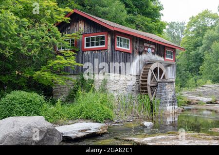 Vecchia segheria a Sheguiandah, Isola di Manitoulin, Ontario, Canada Foto Stock