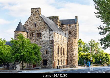 Museo St Mungo di vita religiosa e arte, High Street, Glasgow, Scozia, Regno Unito Foto Stock