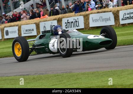 Nick Fennell, Lotus-Climax 25, Gran Premi, The Maestros - Motorsport's Great All-Rounders, Goodwood Festival of Speed, Goodwood House, Chichest Foto Stock