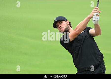 Il belga Thomas Pieters ha ritratto in azione durante il secondo round del gioco individuale di corse maschile di golf l'ottavo giorno dei "Giochi Olimpici di Tokyo 2020" Foto Stock