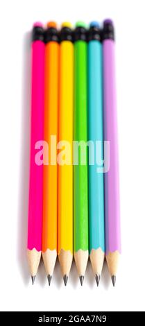 Set di matite standard di colore arcobaleno isolate su sfondo bianco Foto Stock