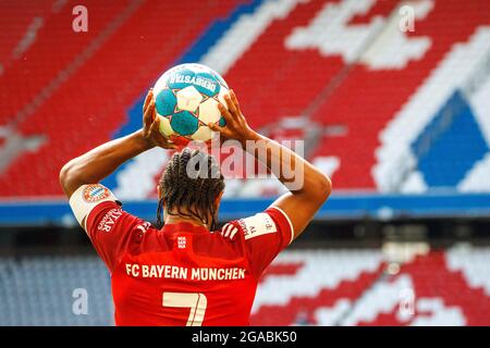 Muenchen, ALLIANZARENA, Germania. 28 luglio 2021. Serge GNABRY (n. 7, M). Calcio, FC Bayern Monaco (M) - Borussia Monchengladbach (MG) 0: 2, partita preparatoria per la stagione 2021-2022, il 28 luglio 2021 a Muenchen, ALLIANZARENA, Germania. ¬ di credito: dpa/Alamy Live News Foto Stock