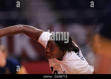 Tokyo, Giappone. 29 luglio 2021. ZAADI DEUNA Grace (fra) Pallamano : Preliminary Round Group B match femminile tra Svezia 28-28 Francia durante i Giochi Olimpici di Tokyo 2020 al Yoyogi National Gymnasium di Tokyo, Giappone . Credit: AFLO SPORT/Alamy Live News Foto Stock