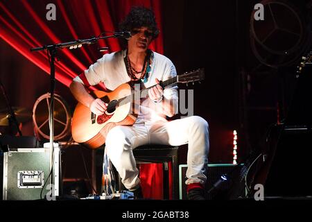 Roma, Italia. 28 luglio 2021. Cesare 'Mac' Petricich durante il concerto presso 'Villa Ada Roma Incontra il mondo' (Foto di Domenico Cippitelli/Pacific Press/Sipa USA) Credit: Sipa USA/Alamy Live News Foto Stock