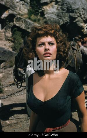 L'orgoglio e l'anno della Passione : 1957 USA Direttore : Stanley Kramer Sophia Loren Foto Stock