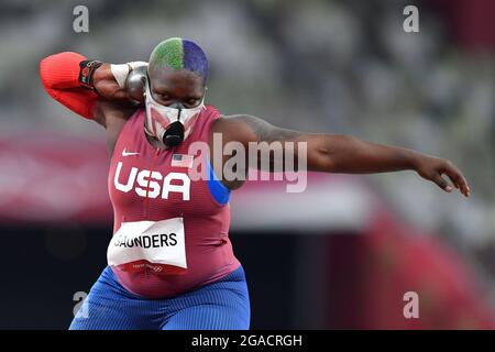 Tokyo, Giappone. Credito: MATSUO. 30 luglio 2021. SAUNDERS Raven (USA) Atletica : Femminile Shot Put Qualification durante i Giochi Olimpici di Tokyo 2020 allo Stadio Nazionale di Tokyo, Giappone. Credit: MATSUO .K/AFLO SPORT/Alamy Live News Foto Stock