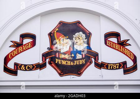 Punch and Judy pub a Covent Garden, Londra, costruito nel 1787 e intitolato al popolare spettacolo di marionette. Foto Stock