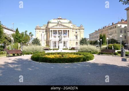 Rijeka, Croazia 2020 agosto. Il Teatro Nazionale Croato Ivan pl. Zajc in Rijeka, noto anche come HNK Zajc, è un teatro, opera e balletto ho Foto Stock