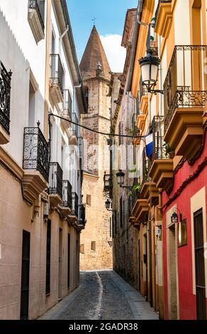 Chiesa di Santiago a Caceres, Spagna Foto Stock