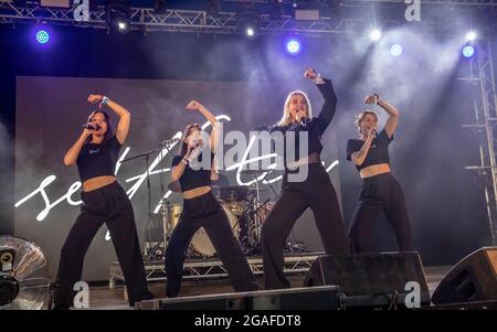 Dorset, Regno Unito. 30 luglio 2021. Autostima al Camp Bestival Day 1, 30 lug 2021. Credit: Alamy Live News/Charlie Raven Foto Stock