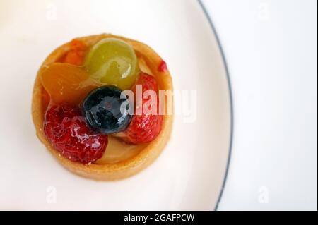 Dettaglio di una crostata di frutta Patisserie Foto Stock