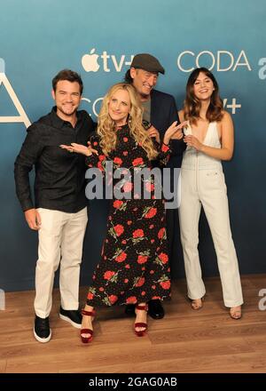 Los Angeles, Stati Uniti. 30 luglio 2021. In occasione di un'apparizione pubblica per Photocall per il cast di coda, il London West Hollywood a Beverly Hills, Los Angeles, CA 30 luglio 2021. Credit: Elizabeth Goodenough/Everett Collection/Alamy Live News Foto Stock