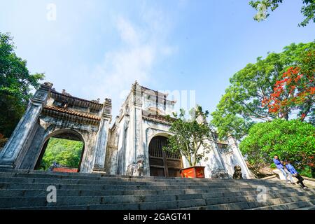 Tempio di Nizza nella provincia di Thanh Hoa nord del Vietnam Foto Stock