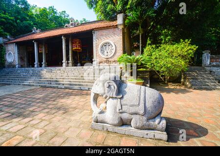 Tempio di Nizza nella provincia di Thanh Hoa nord del Vietnam Foto Stock