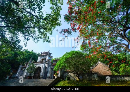 Tempio di Nizza nella provincia di Thanh Hoa nord del Vietnam Foto Stock