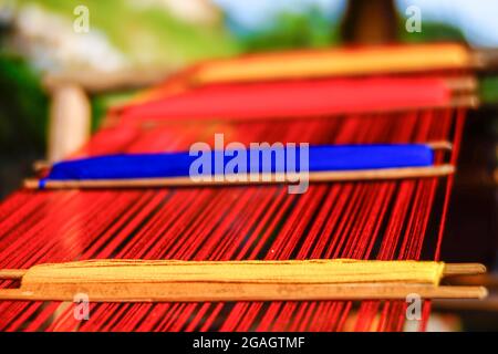 Tessitura tradizionale in pu Luong villaggio Thanh Hoa provincia nord Vietnam Foto Stock