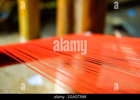 Tessitura tradizionale in pu Luong villaggio Thanh Hoa provincia nord Vietnam Foto Stock