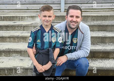 I fan di Leeds arrivano al Loughborough University Stadium prima della partita di oggi, il 31/07/2021. (Foto di Craig Thomas/News Images/Sipa USA) Credit: Sipa USA/Alamy Live News Foto Stock