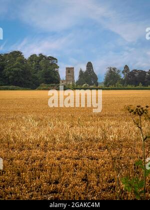 Vista della chiesa del villaggio di Burton Agnes, East Yorkshire Foto Stock