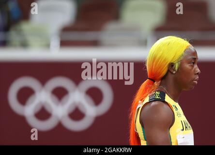 Tokyo, Giappone. 31 luglio 2021. Shelly-Ann Fraser-Pryce della Giamaica reagisce durante la finale di 100m delle Donne ai Giochi Olimpici di Tokyo 2020 a Tokyo, Giappone, il 31 luglio 2021. Credit: Li Ming/Xinhua/Alamy Live News Foto Stock