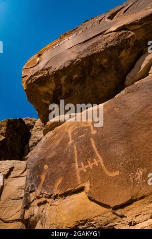 Figura umana stilizzata presso il sito McKee Spring Petroglyph, Dinosaur National Monument, Utah, USA Foto Stock