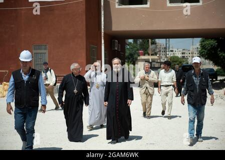 Una delegazione ecclesiastica francese si è recata in Siria per fare una valutazione necessaria e aiutare il popolo cristiano che ha affrontato la sofferenza il 2021 luglio Foto Stock