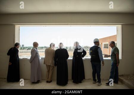 Una delegazione ecclesiastica francese si è recata in Siria per fare una valutazione necessaria e aiutare il popolo cristiano che ha affrontato la sofferenza il 2021 luglio Foto Stock