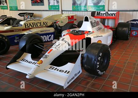 McLaren MP4/6 (Ayrton Senna, 1991, show car), Jackson Shed, Brooklands Museum, Weybridge, Surrey, Inghilterra, Gran Bretagna, Regno Unito, Regno Unito, Europa Foto Stock