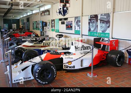 McLaren MP4/6 (Ayrton Senna, 1991, show car), Jackson Shed, Brooklands Museum, Weybridge, Surrey, Inghilterra, Gran Bretagna, Regno Unito, Regno Unito, Europa Foto Stock