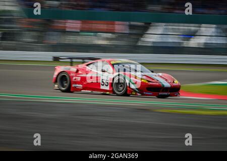 Towcester, Northamptonshire, Regno Unito. 31 luglio 2021. Ferrari 458 GT3 durante il Festival della corsa automobilistica classica al circuito di Silverstone (Foto di Gergo Toth / Alamy Live News) Foto Stock