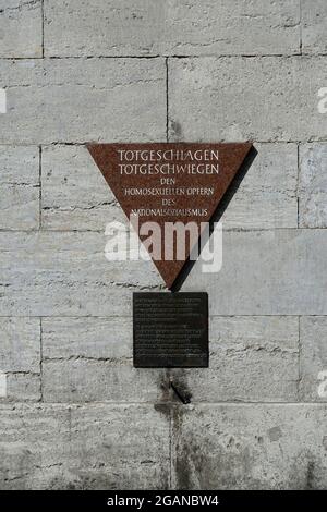 Memorial sulla persecuzione degli omosessuali durante l'epoca del nazismo, Nollendorfplatz, Berlino Foto Stock