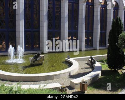 Lisboa, Lisboa Portogallo. 31 luglio 2021. (INT) Vista del Giardino della sede centrale di Caixa a Lisbona. 31 luglio 2021, Lisbona, Portogallo: Vista del Giardino della sede di Caixa Geral de Depositos, una delle circa 200 istituzioni della città che si è impegnata a Lisbona la capitale verde europea 2020, sabato (31) (Credit Image: © Edson De Souza/TheNEWS2 via ZUMA Press Wire) Foto Stock